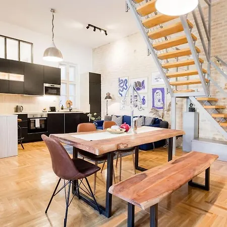 Wellness Duplex Penthouse Sauna & Jacuzzi-heart Of Apartman